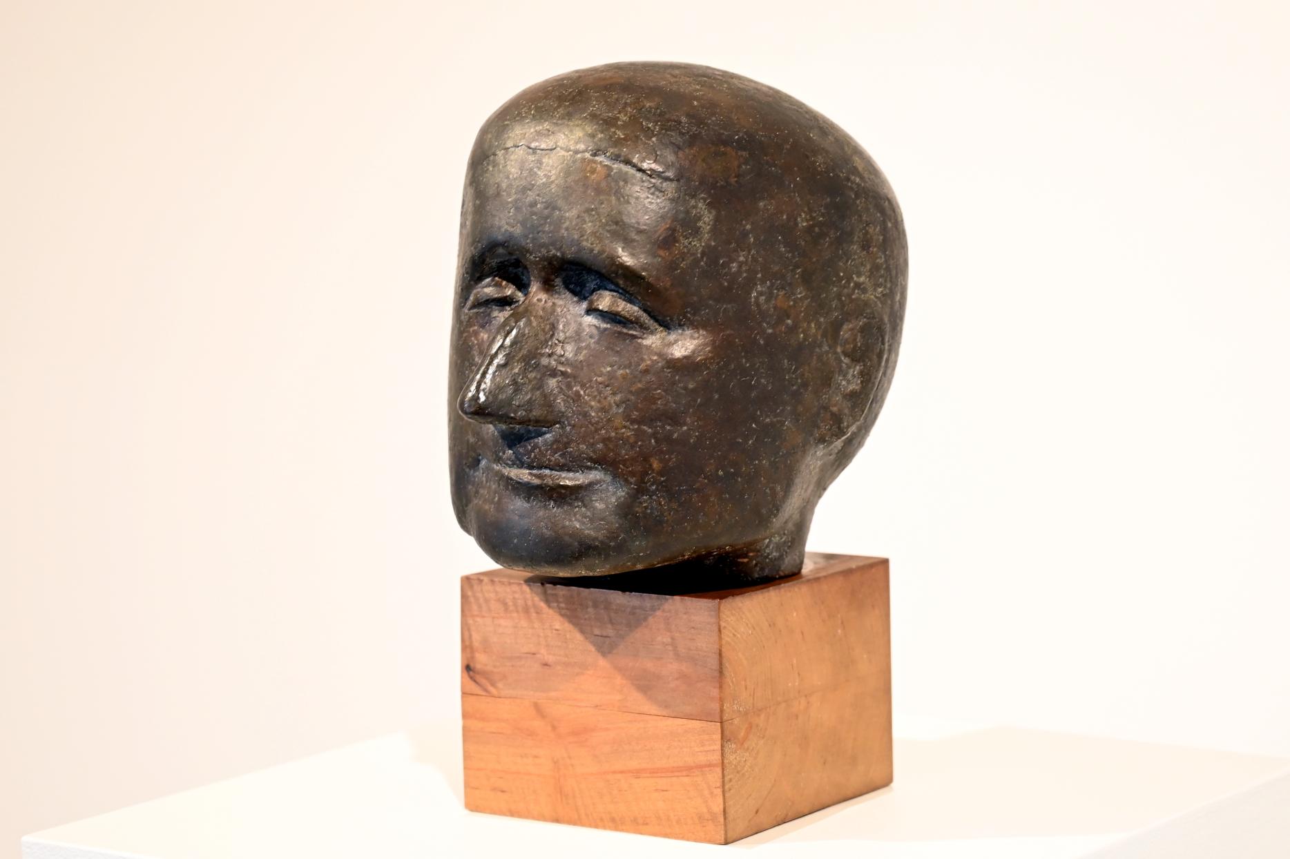Gustav Seitz (1959–1964), Bertolt Brecht, Kiel, Kunsthalle, ÜberLeben Eingang, 1959, Bild 3/4