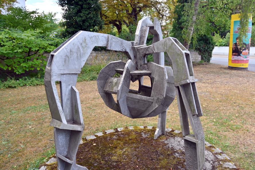 Sabine Staub (1997), Fruchtform V, Regensburg, Stadtpark, 1997, Bild 5/8