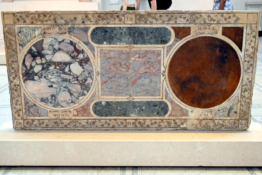 Niccolò Pisano (Werkstatt) (1265–1272), Teile eines Lettners, London, Victoria and Albert Museum, 0. Etage, Mittelalter und Renaissance, um 1272, Bild 2/3