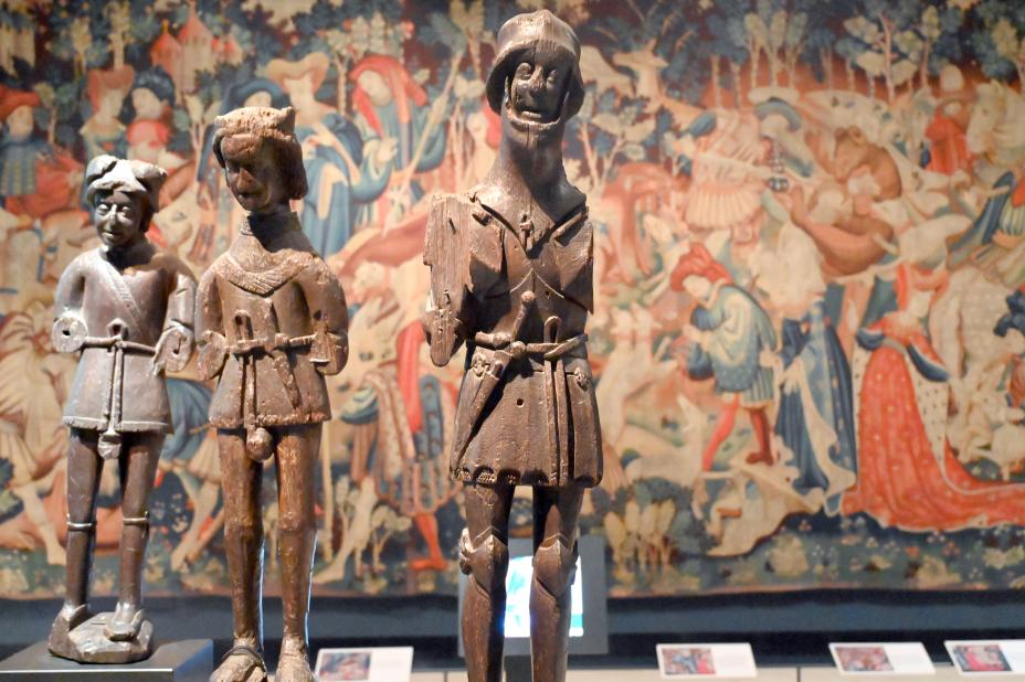Drei Standfiguren, London, Victoria and Albert Museum, -1. Etage, Mittelalter und Renaissance, um 1500–1525, Bild 2/5