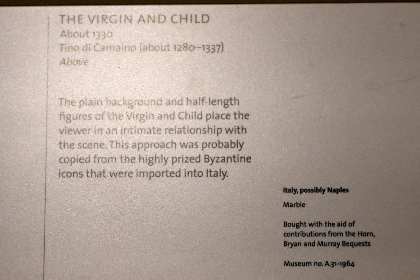 Tino di Camaino (1315–1335), Maria mit Kind, London, Victoria and Albert Museum, -1. Etage, Mittelalter und Renaissance, um 1330, Bild 2/2