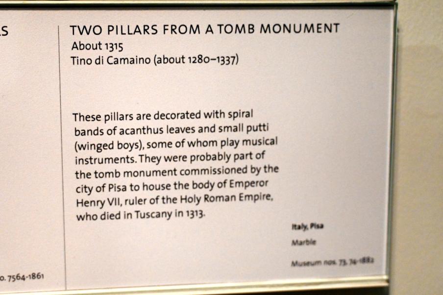 Tino di Camaino (1315–1335), Zwei Säulen eines Grabdenkmals, Pisa, Dom Santa Maria Assunta, jetzt London, Victoria and Albert Museum, -1. Etage, Mittelalter und Renaissance, um 1315, Bild 2/2