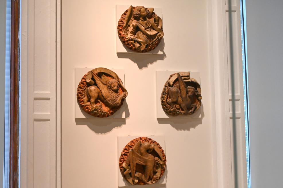 Jan van Schayck (1497), Abschlusssteine mit Symbolen der vier Evangelisten, Utrecht, Dom St. Martinus, jetzt London, Victoria and Albert Museum, 1. Etage, um 1497
