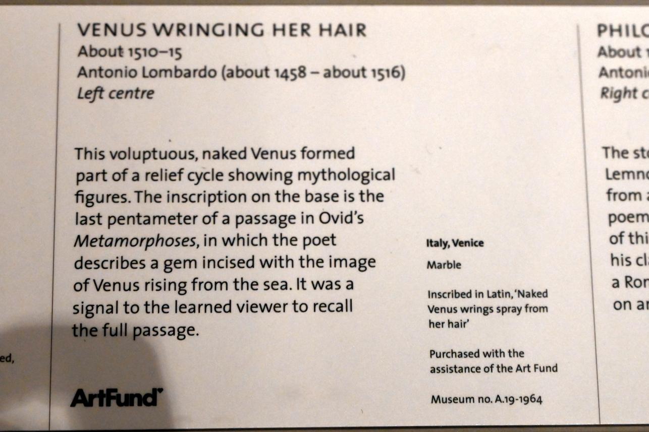 Antonio Lombardo (1512), Venus ihr Haar auswringend, London, Victoria and Albert Museum, 1. Etage, um 1510–1515, Bild 2/2