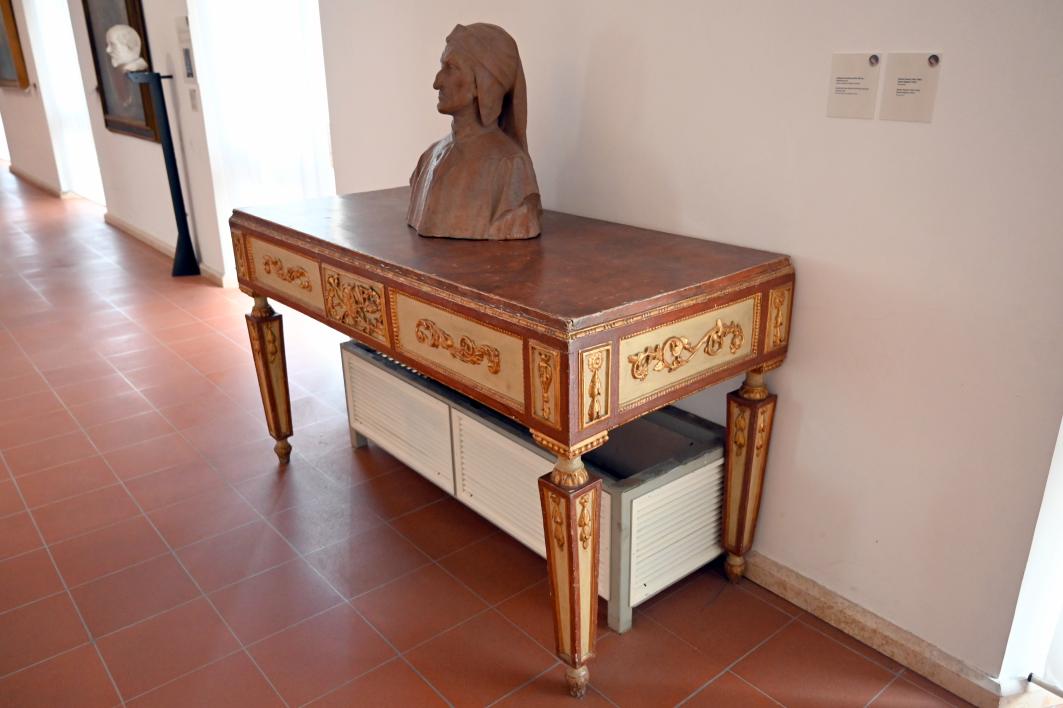 Romeo Pazzini (1921), Porträtbüste des Dante Alighieri, Rimini, Stadtmuseum, Saal 10, 1921, Bild 3/4