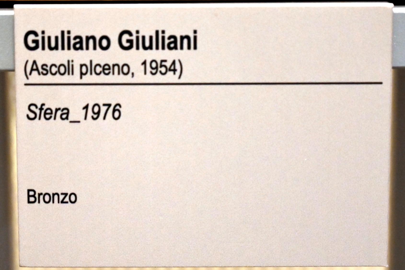 Giuliano Giuliani (1976), Ball, Ancona, Pinacoteca civica Francesco Podesti, Zwischenetage Saal 2, 1976, Bild 3/3