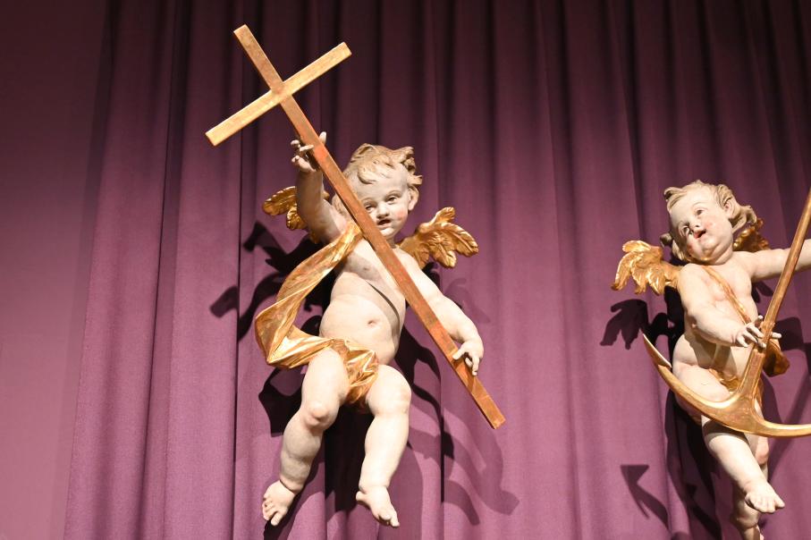 Christian Jorhan der Ältere (Umkreis) (1765), Zwei Putti, Erding, ehem. Josefi-Anstalt, jetzt Erding, Museum Erding, Kirchenkunst, 1760–1770, Bild 5/6