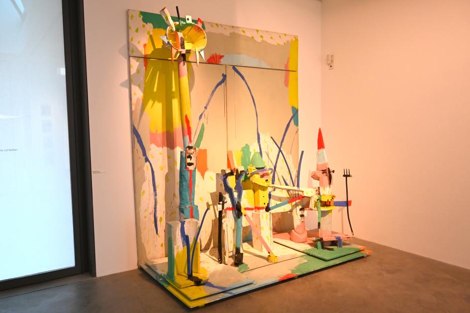 Menno Fahl (1997), Gartenzwerge, Neumarkt in der Oberpfalz, Museum Lothar Fischer, Obergeschoß Raum 1, 1997, Bild 2/3