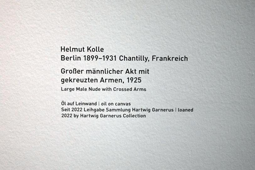 Helmut Kolle (1925–1929), Großer männlicher Akt mit gekreuzten Armen, München, Pinakothek der Moderne, Saal 13 2022, 1925, Bild 2/2