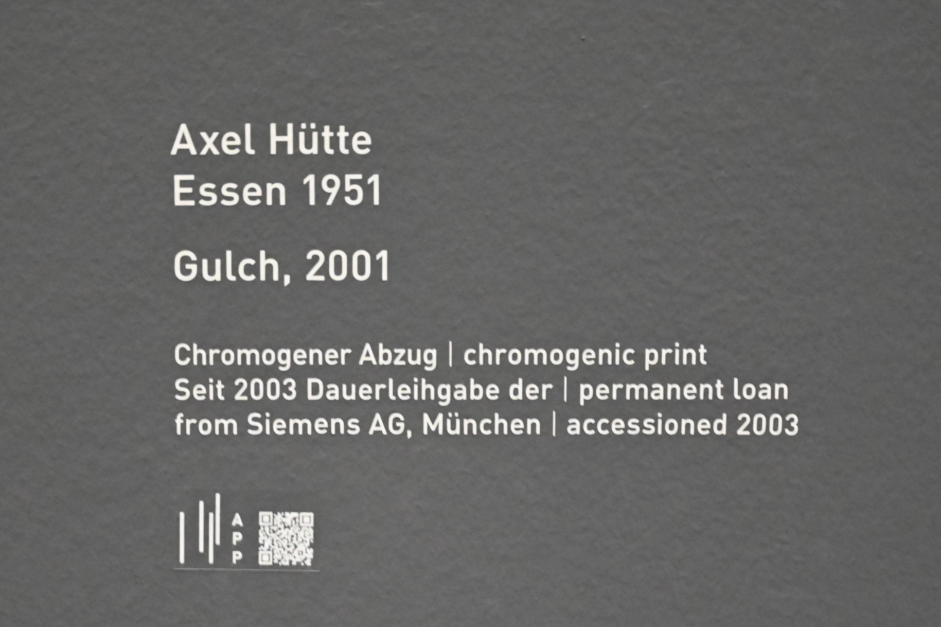 Axel Hütte (2001), Gulch, München, Pinakothek der Moderne, Saal 7 2022, 2001, Bild 2/2