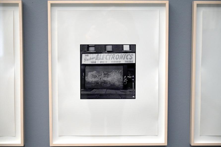 Zoe Leonard (2002), Aus Analogue, München, Pinakothek der Moderne, Saal 5 2022, 1998–2006, Bild 6/8