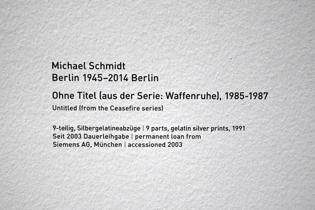 Michael Schmidt (1986), Ohne Titel (aus der Serie: Waffenruhe), München, Pinakothek der Moderne, Saal 5 2022, 1985–1987, Bild 2/2