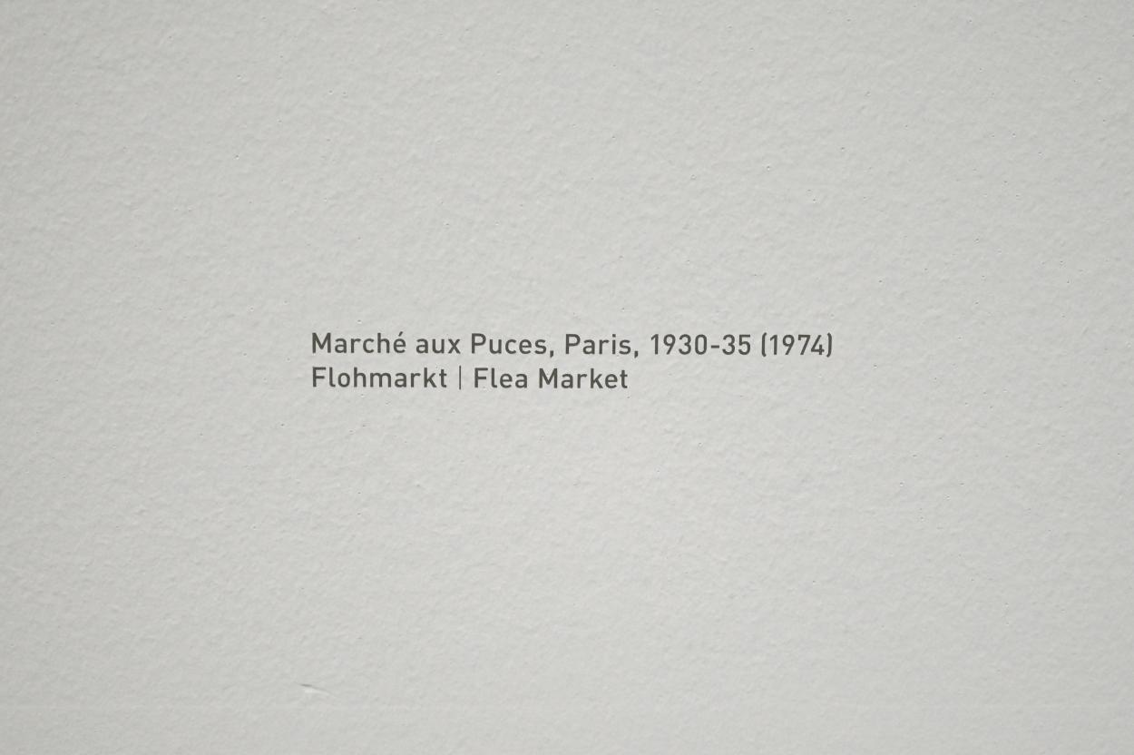 Florence Henri (1928–1932), Flohmarkt, Marché aux Puces, Paris, München, Pinakothek der Moderne, Saal 5 2022, 1930–1935, Bild 2/3