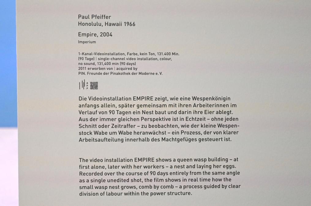 Paul Pfeiffer (2004), Imperium (Empire), München, Pinakothek der Moderne, Saal 10 2022, 2004, Bild 2/2