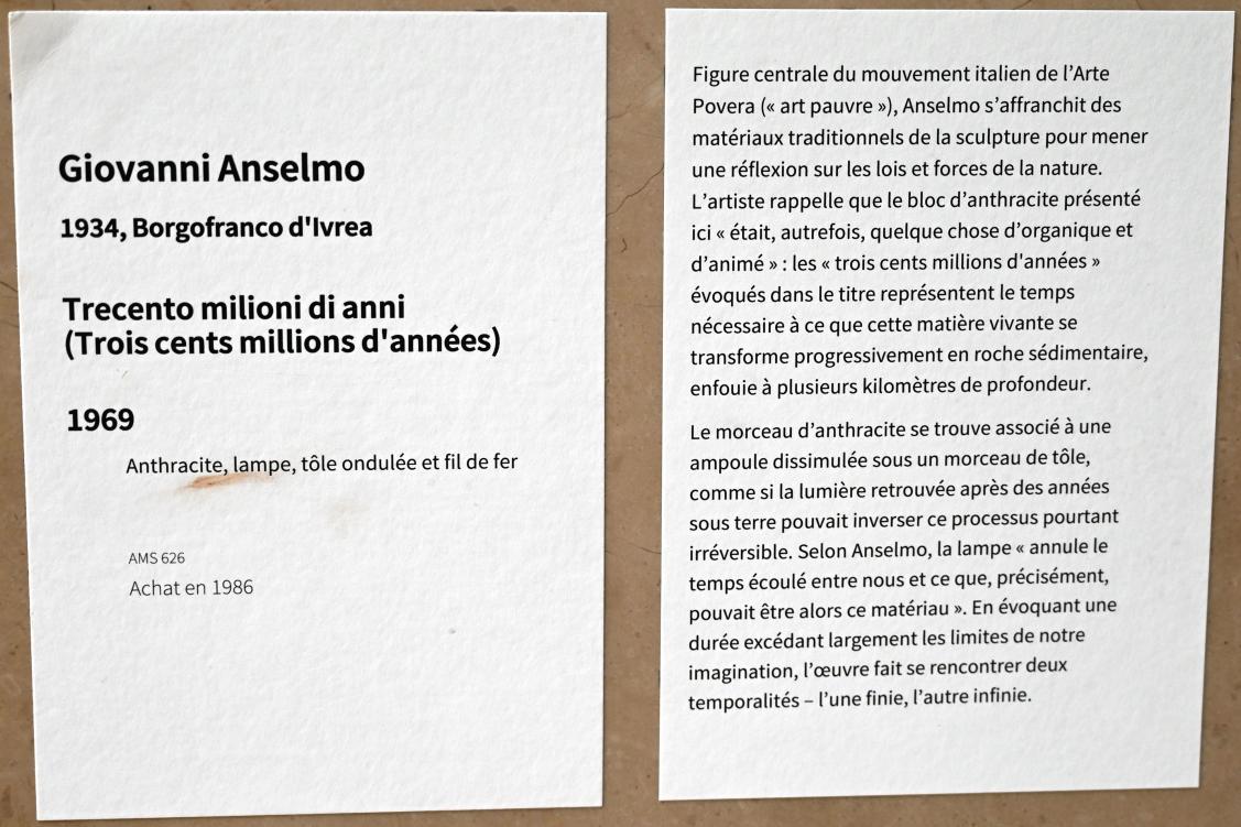 Giovanni Anselmo (1968–1969), Dreihundert Millionen Jahre, Paris, Musée d’art moderne de la Ville de Paris, Saal 4, 1969, Bild 3/4