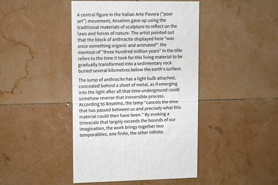 Giovanni Anselmo (1968–1969), Dreihundert Millionen Jahre, Paris, Musée d’art moderne de la Ville de Paris, Saal 4, 1969, Bild 4/4