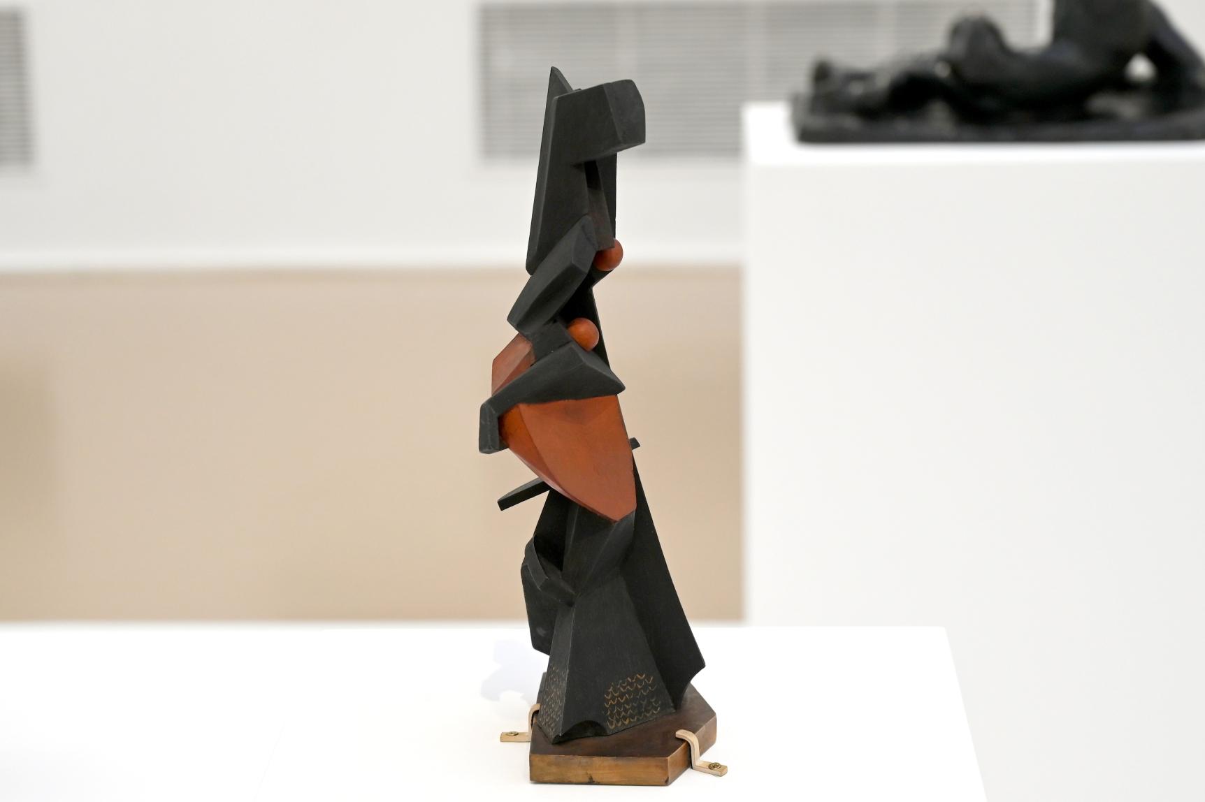 Henri Laurens (1915–1947), Spanische Tänzerin, Paris, Musée d’art moderne de la Ville de Paris, Saal 5, 1915, Bild 2/3