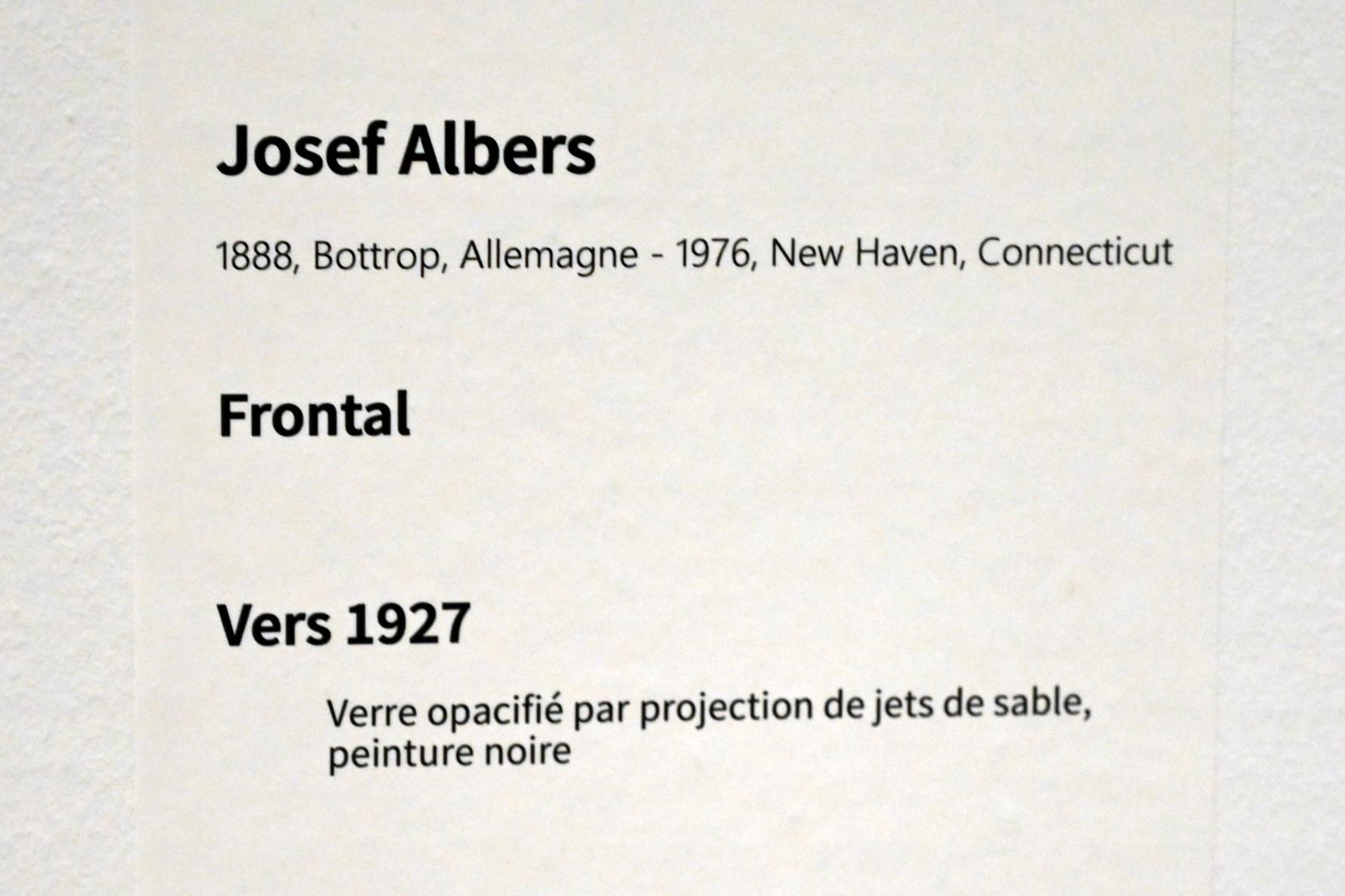 Josef Albers (1927–1967), Frontal, Paris, Musée d’art moderne de la Ville de Paris, Saal 12, um 1927, Bild 2/2