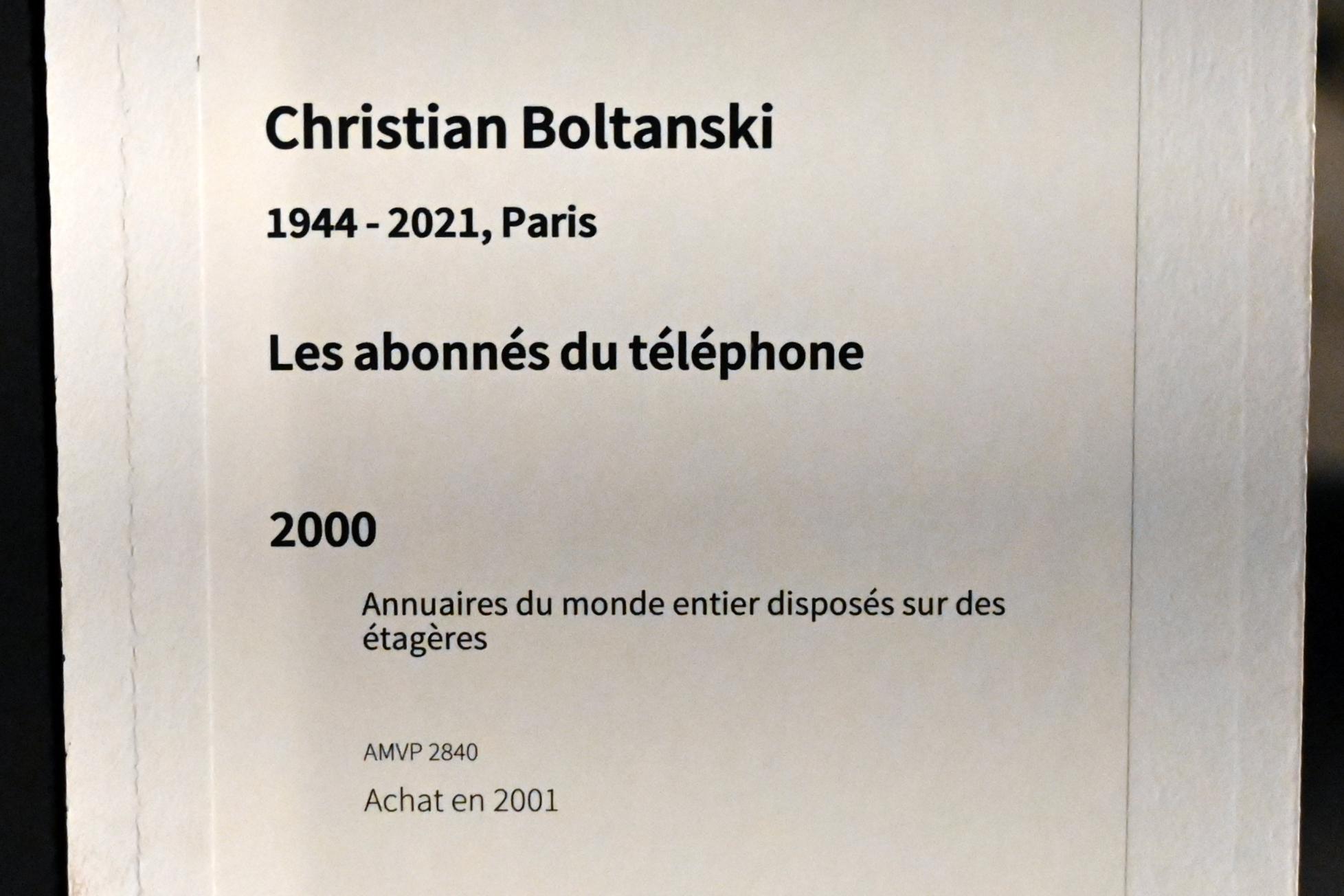 Christian Boltanski (1970–2000), Telefonbuch-Abonnement, Paris, Musée d’art moderne de la Ville de Paris, Saal Boltanski, 2000, Bild 5/5