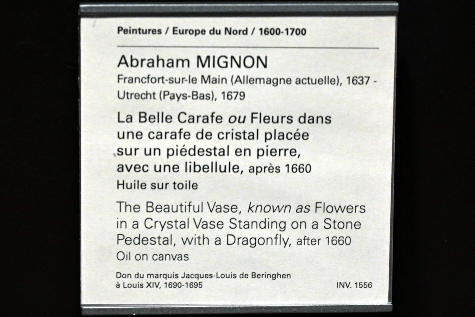 Abraham Mignon (1661–1675), Blumen in einer Kristallvase auf einem Steinsockel mit einer Libelle, Paris, Musée du Louvre, Saal 840, nach 1660, Bild 2/2