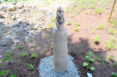 Gabi Hanner (Undatiert), Grundpflichten gegenüber der Gemeinschaft, Artikel 29, Freyung, Pfad der Menschenrechte, Undatiert, Bild 4/7