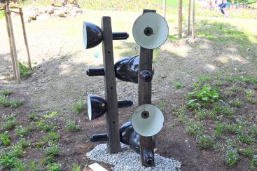 Tomáš Pergler (Undatiert), Recht auf Leben und Freiheit, Artikel 3, Freyung, Pfad der Menschenrechte, Undatiert, Bild 2/5