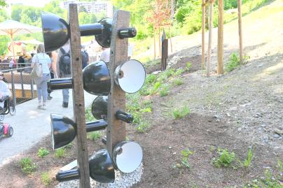 Tomáš Pergler (Undatiert), Recht auf Leben und Freiheit, Artikel 3, Freyung, Pfad der Menschenrechte, Undatiert, Bild 4/5