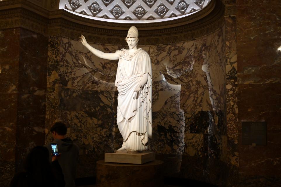 Athene von Velletri (Pallas Athena), Paris, Musée du Louvre, Saal 344, 1. Jhd., Bild 3/3