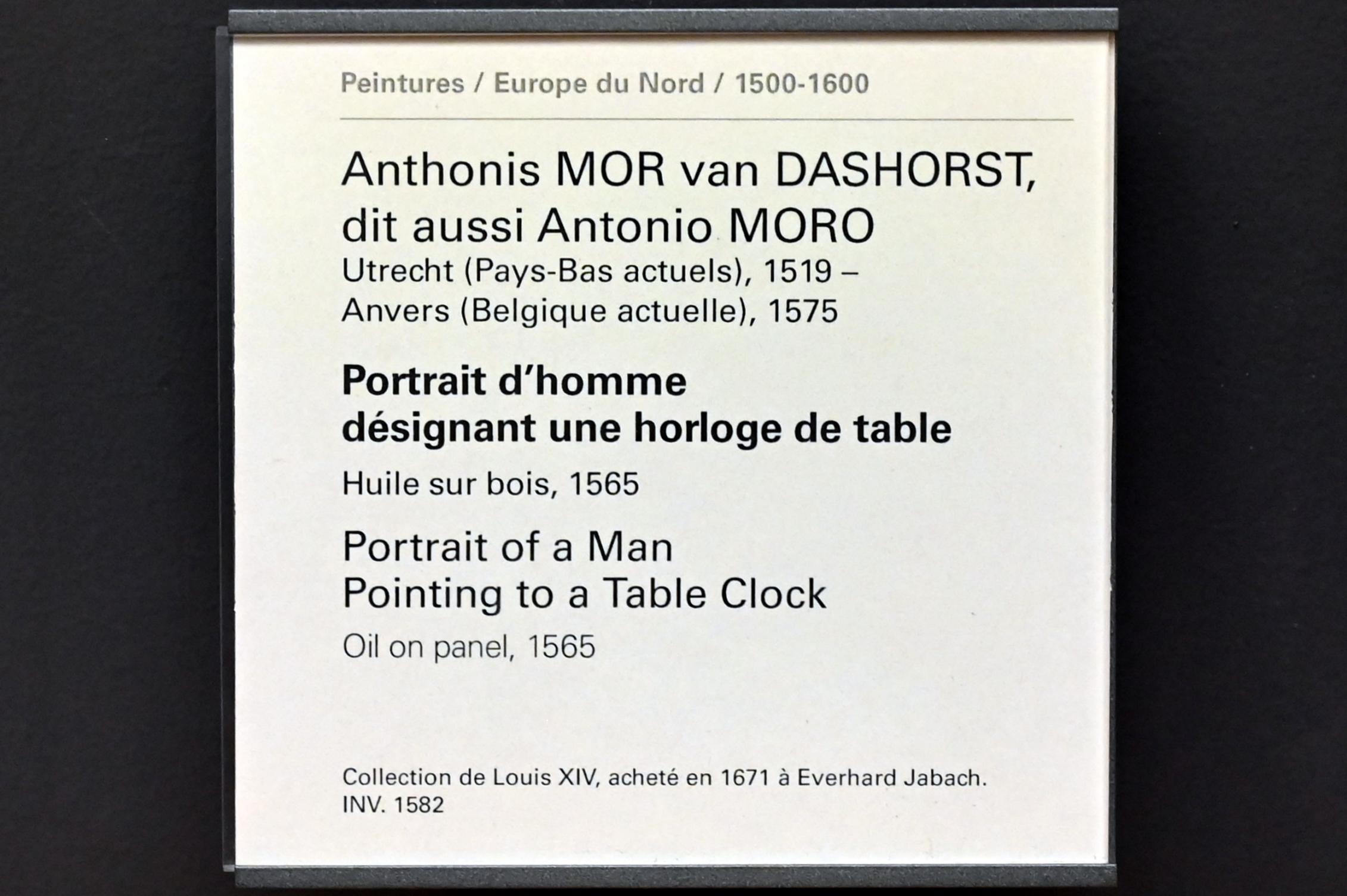Anthonis Mor (1544–1570), Porträt eines Mannes, der auf eine Tischuhr zeigt, Paris, Musée du Louvre, Saal 811, 1565, Bild 2/2