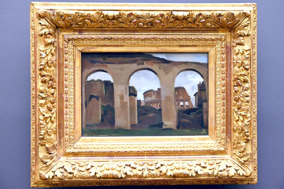 Jean-Baptiste Camille Corot (1823–1874), Das Kolosseum in Rom, gesehen durch die Bögen der Konstantinsbasilika, Paris, Musée du Louvre, Saal 949, 1825, Bild 1/2