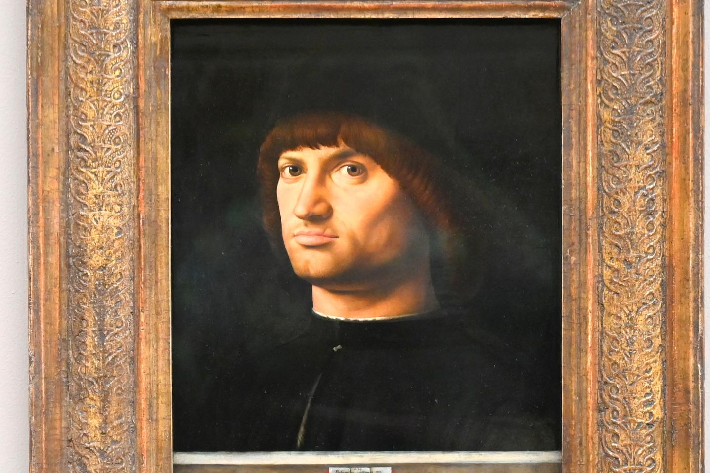 Antonello da Messina (1464–1478), Porträt eines Mannes (II Condottiere, Söldnerführer), Paris, Musée du Louvre, Saal 710b, 1475, Bild 2/3