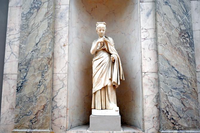 Statue einer jungen Dame, Paris, Musée du Louvre, Saal 716e, um 25 v. Chr.–25 n. Chr., Bild 1/2