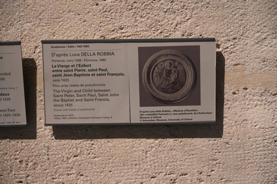 Luca della Robbia (Nachahmer) (1425–1440), Maria mit Kind zwischen den Heiligen Petrus, Paulus, Johannes dem Täufer und dem Heiligen Franziskus, Paris, Musée du Louvre, Saal 160, um 1425, Bild 2/2