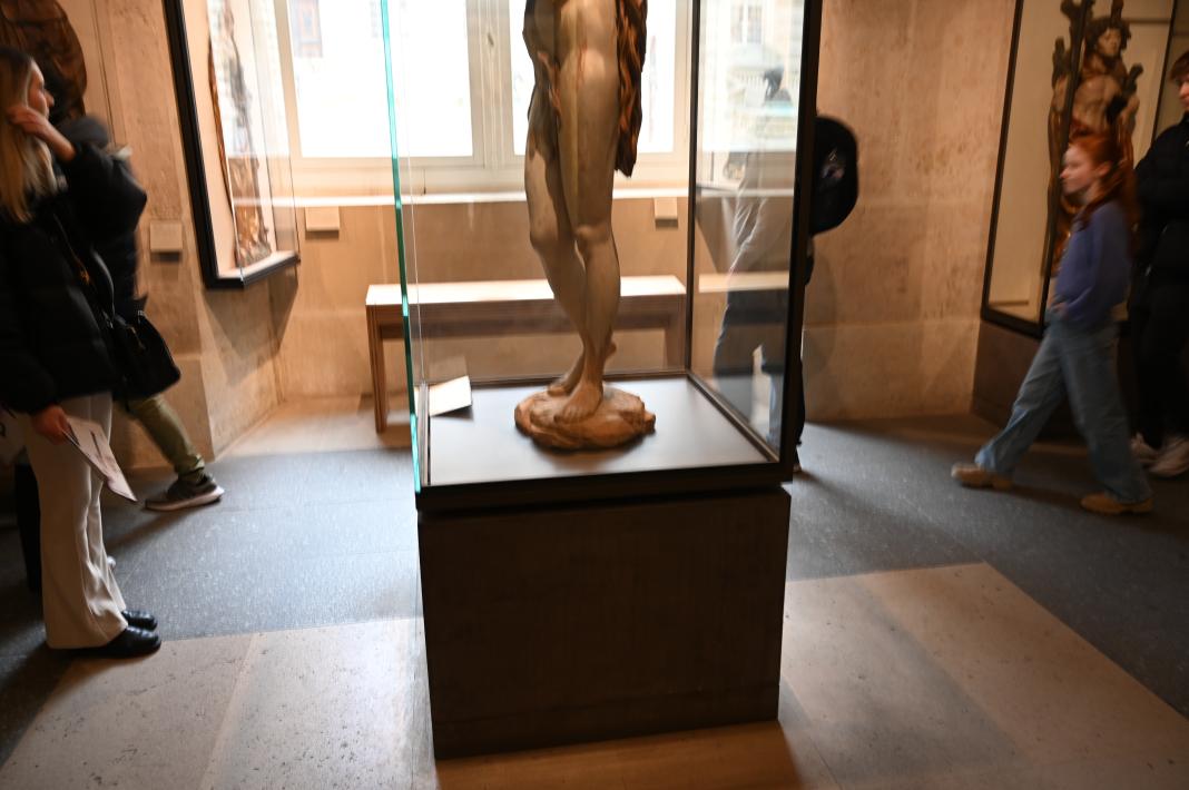 Gregor Erhart (1501–1520), Heilige Maria Magdalena, Augsburg, ehem. Dominikanerkloster St. Magdalena, Klosterkirche, jetzt Paris, Musée du Louvre, Saal 169, um 1515–1520, Bild 6/7