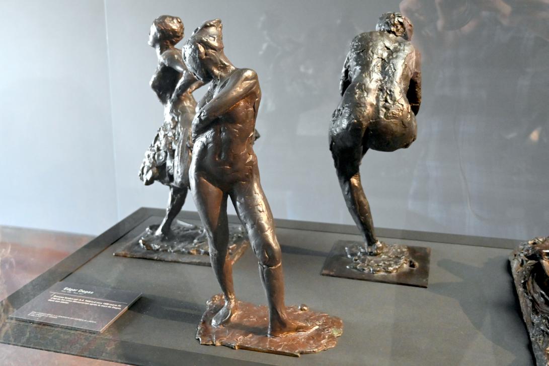 Edgar Degas (1855–1909), Tänzerin beim Binden der Kordel ihres Badeanzugs, Paris, Musée d’Orsay, 1882–1895, Bild 2/3
