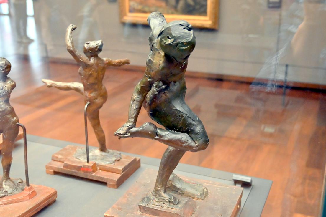 Edgar Degas (1855–1909), Tänzerin, die die Sohle ihres rechten Fußes betrachtet, Paris, Musée d’Orsay, 1896–1911, Bild 2/3